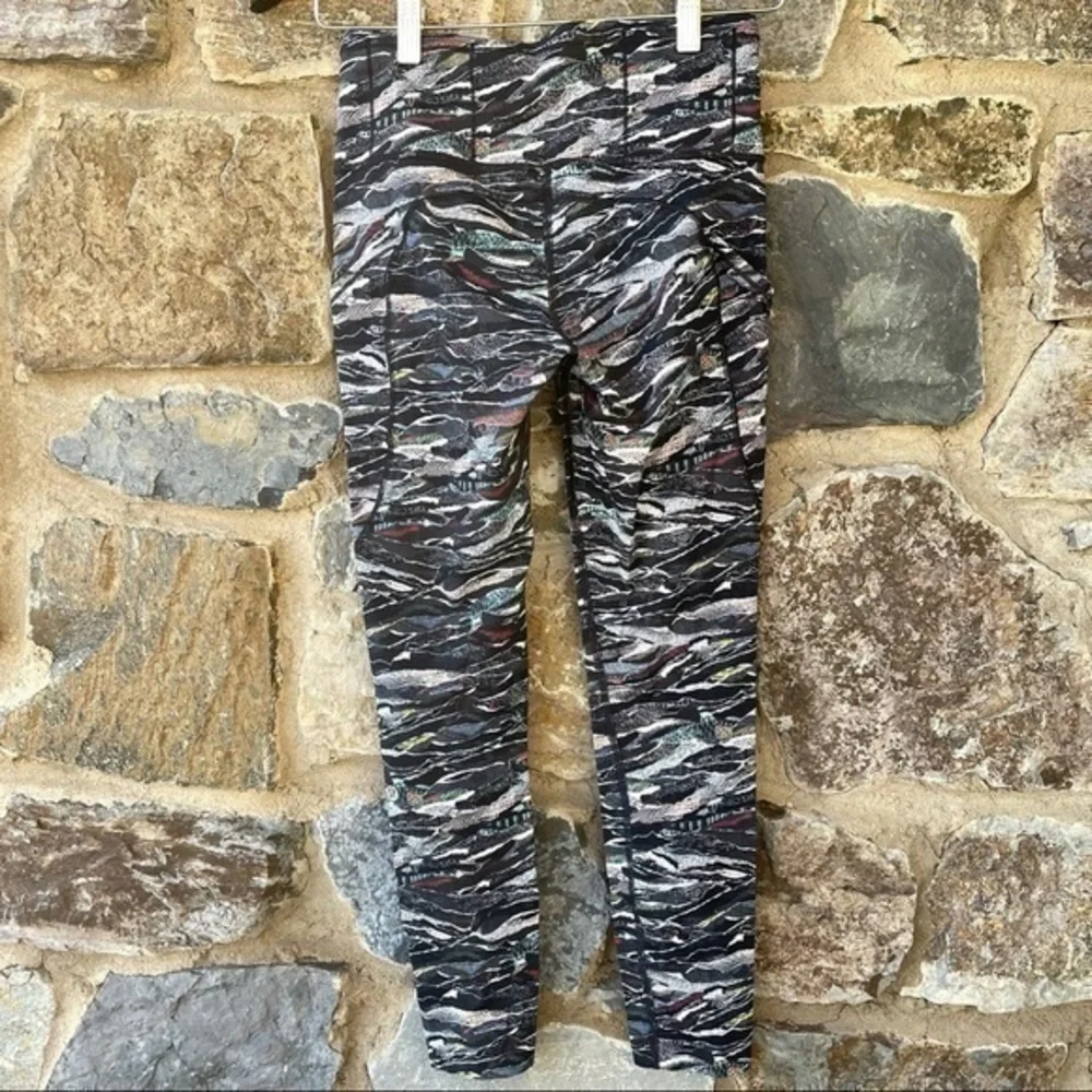 Lululemon Fast & Free 7/8 Tight in Mini Sweatr Multi Black size 6